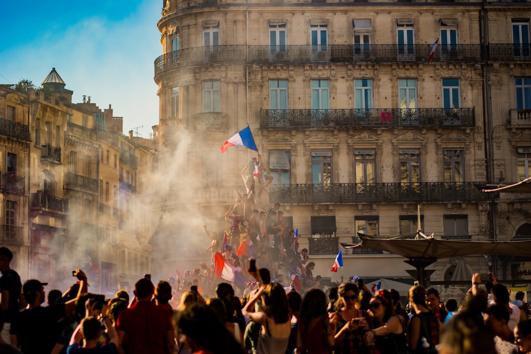 The French Exhibition Ecosystem: Viparis, Comexposium, GIFAS and UNIMEV — A Handbook for Foreign Exhibitors